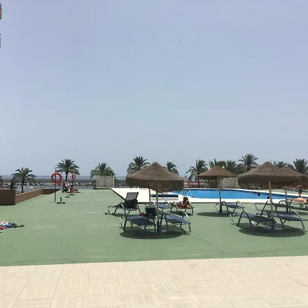 Torre Ii Palmeras Mit Seitlichem Meerblick Und Pool In