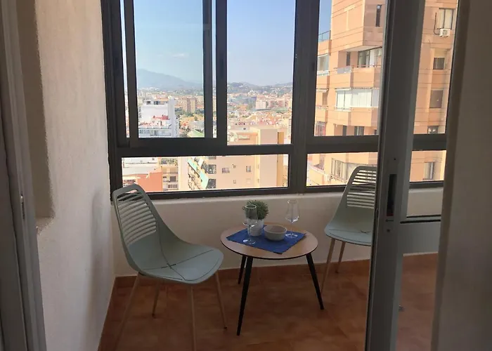Apartment Torre Ii Palmeras Mit Seitlichem Meerblick Und Pool In Fuengirola