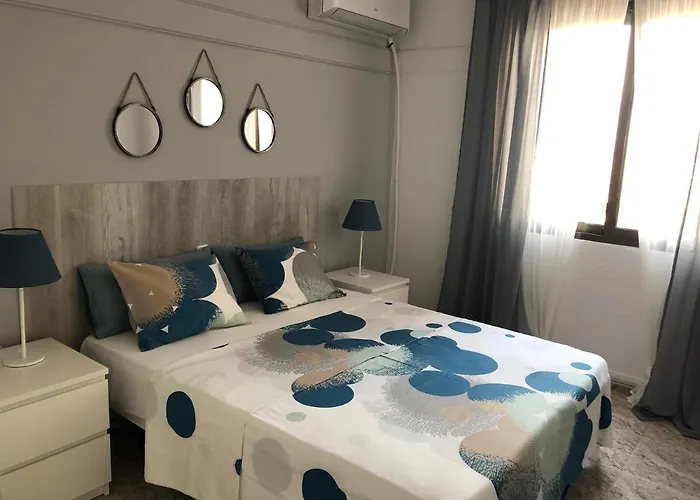 Апартаменты Torre Ii Palmeras Mit Seitlichem Meerblick Und Pool In Фуэнхирола